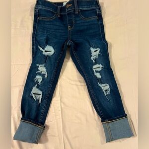 Distressed skinny jeans. EUC. Girls sz 7/8